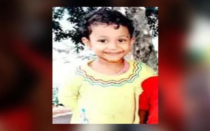 সন্ত্রাসীদের গুলিতে ৪ বছরের শিশুর মৃত্যু: বাবা গুলিবিদ্ধ